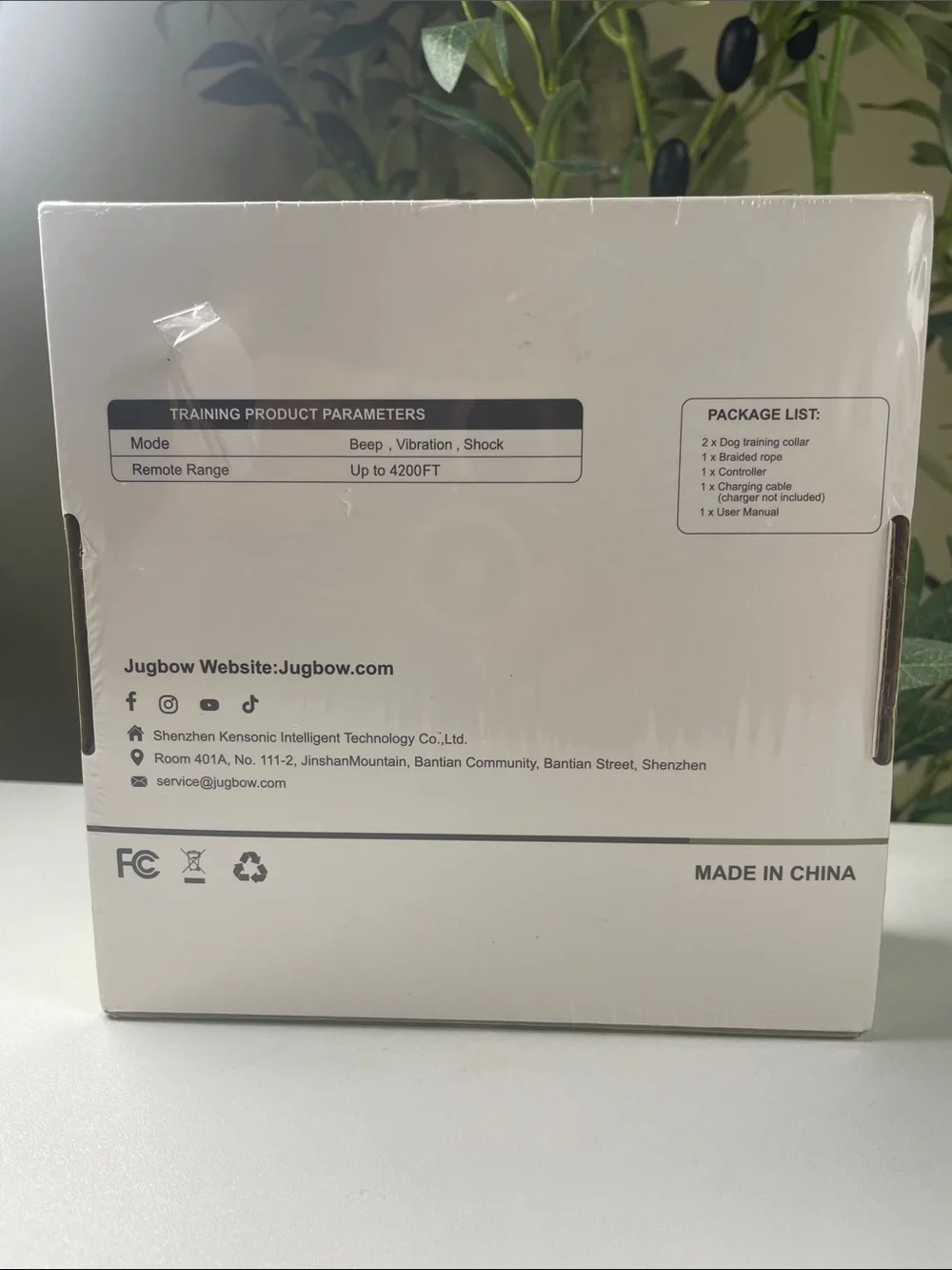 Jugbov DT-612 Tablet Accessory - White with Green Accent